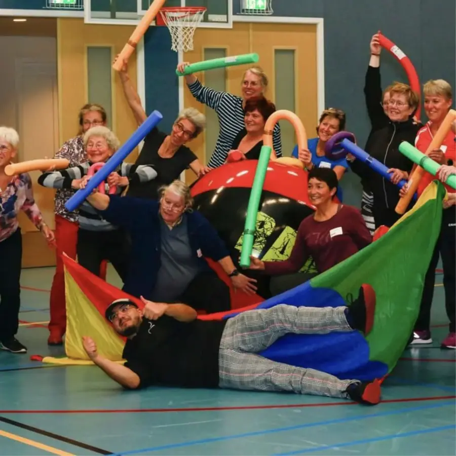 Beweegsessie in de gymzaal